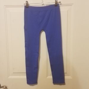 M&B OS blue capri leggings